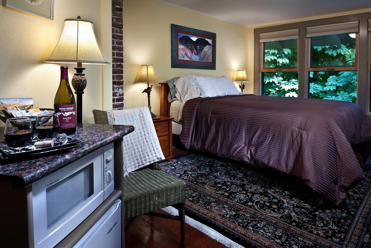 Old Parkdale Inn Bed And Breakfast ฮูดริเวอร์ ห้อง รูปภาพ