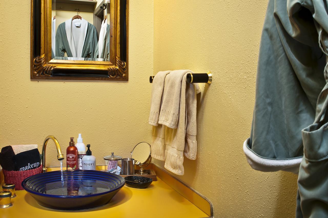 Old Parkdale Inn Bed And Breakfast ฮูดริเวอร์ ห้อง รูปภาพ