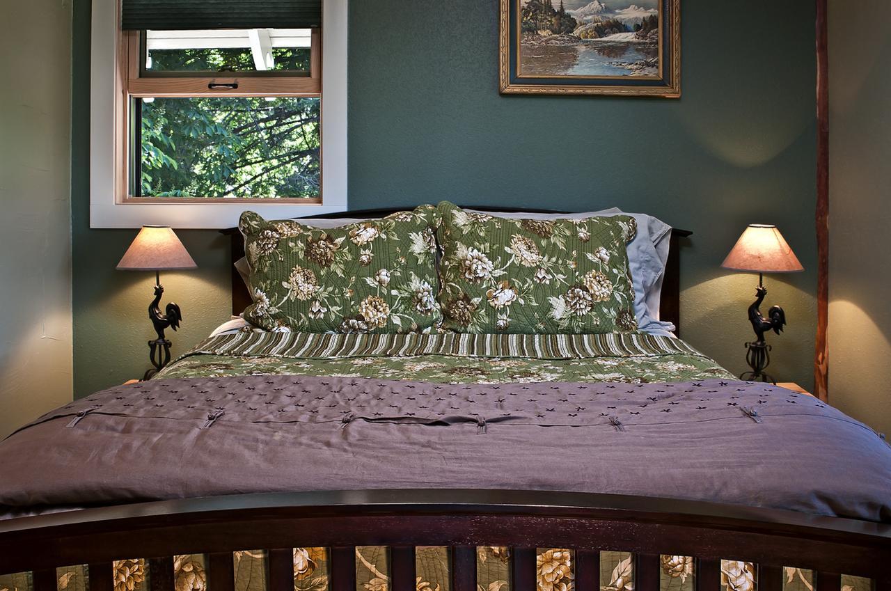 Old Parkdale Inn Bed And Breakfast ฮูดริเวอร์ ห้อง รูปภาพ